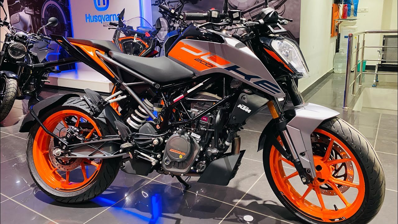 new KTM Duke 200
